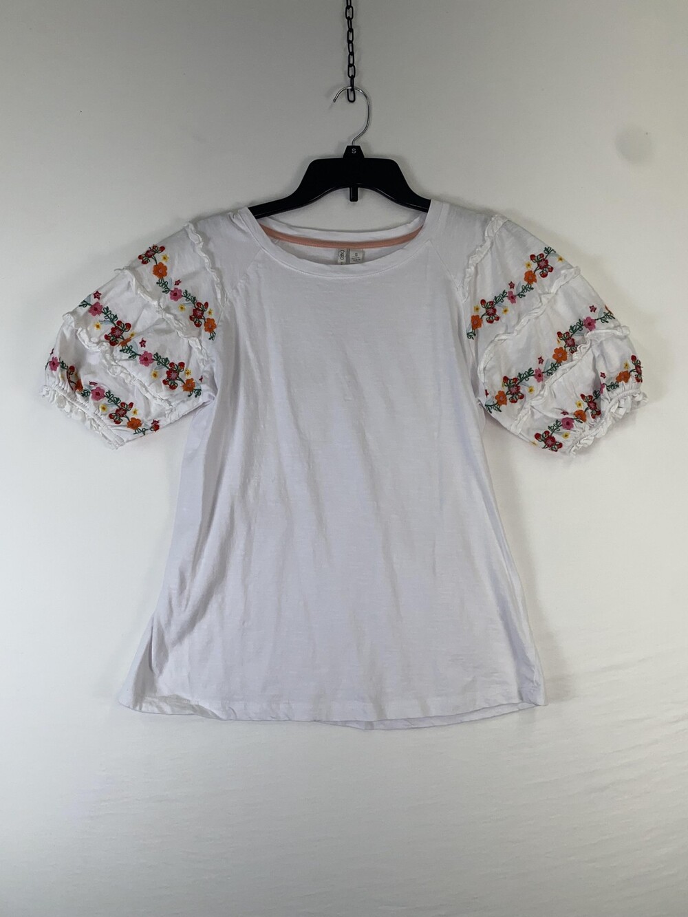 Cato Shirt Womens Small White Embroidered Floral Puff Sleeve Cotton Top Tee